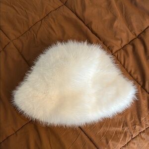 Fluffy White Faux Fur Bucket Hat NWT